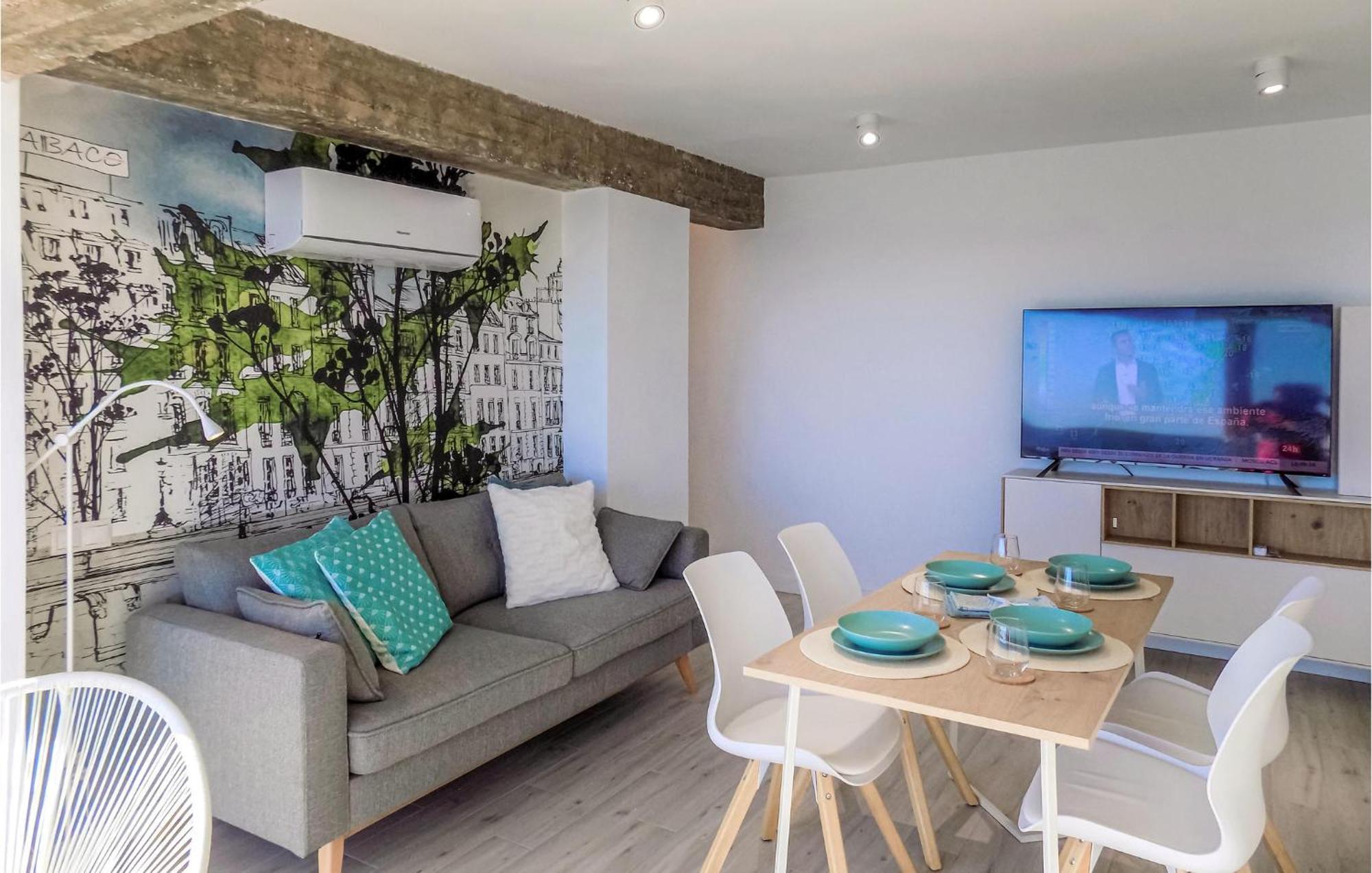 Cozy Apartment In Оропеса дел Мар Екстериор снимка